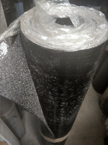 Black mineral felt - black, on